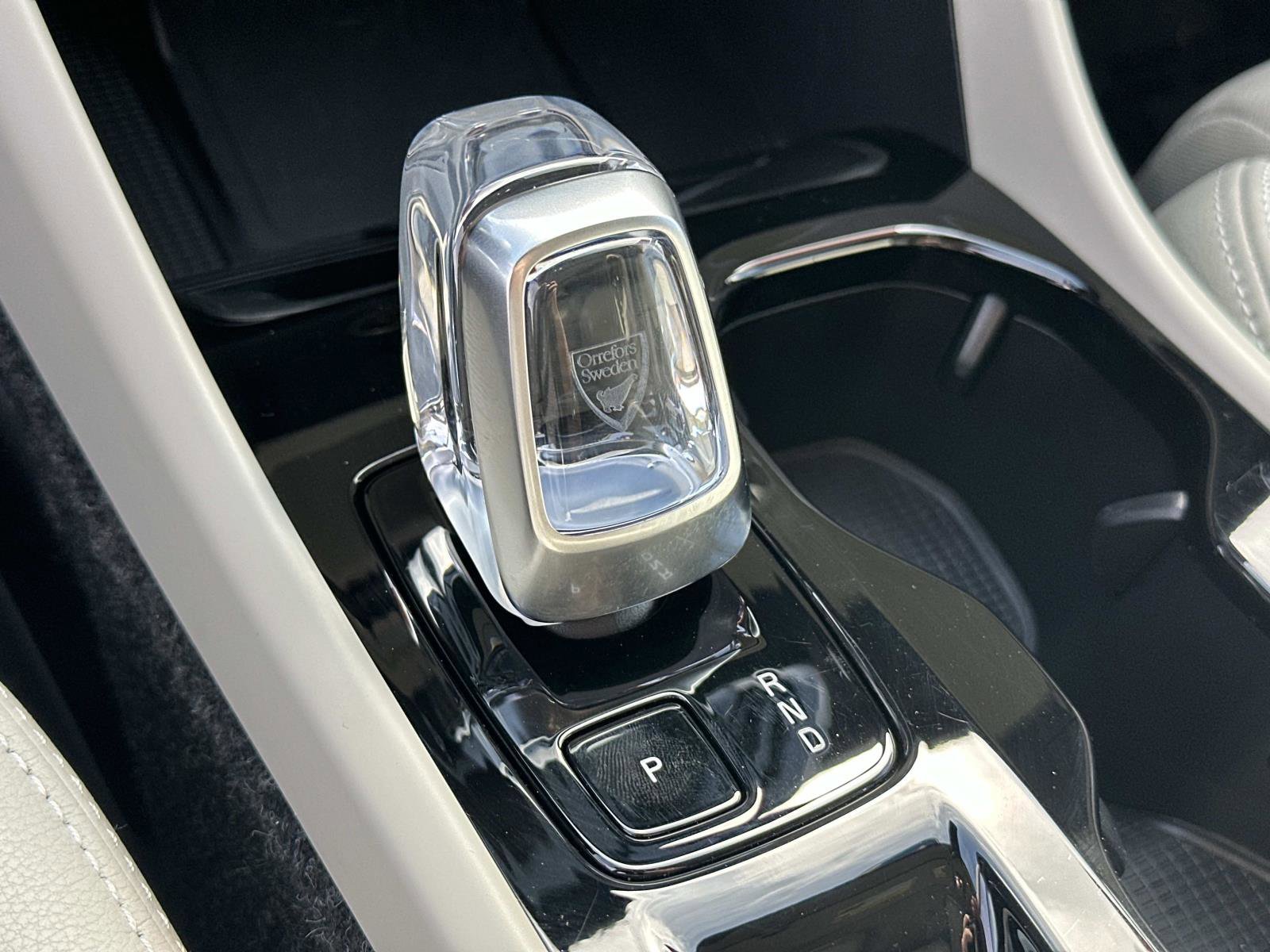 Certified 2026 Volvo XC40 B5 Plus w/ Protection Package Premier image 14