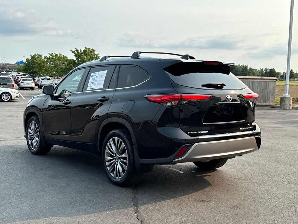 Used 2021 Toyota Highlander Platinum AWD/4WD image 5