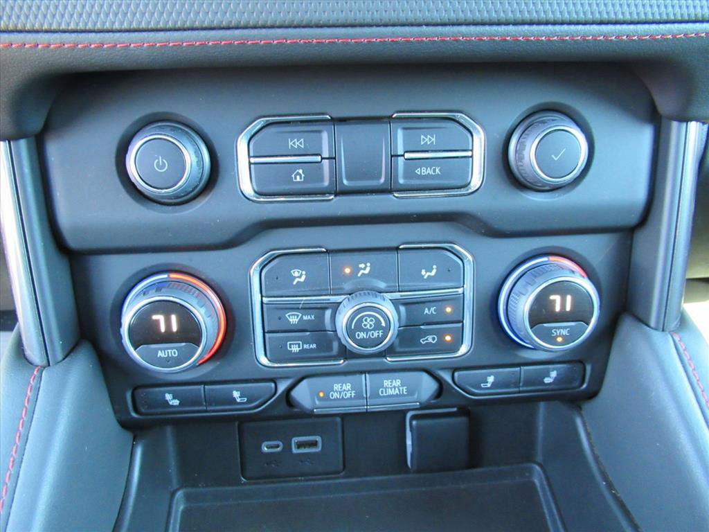 Used 2022 Chevrolet Tahoe RST w/ Luxury Package AWD/4WD image 25