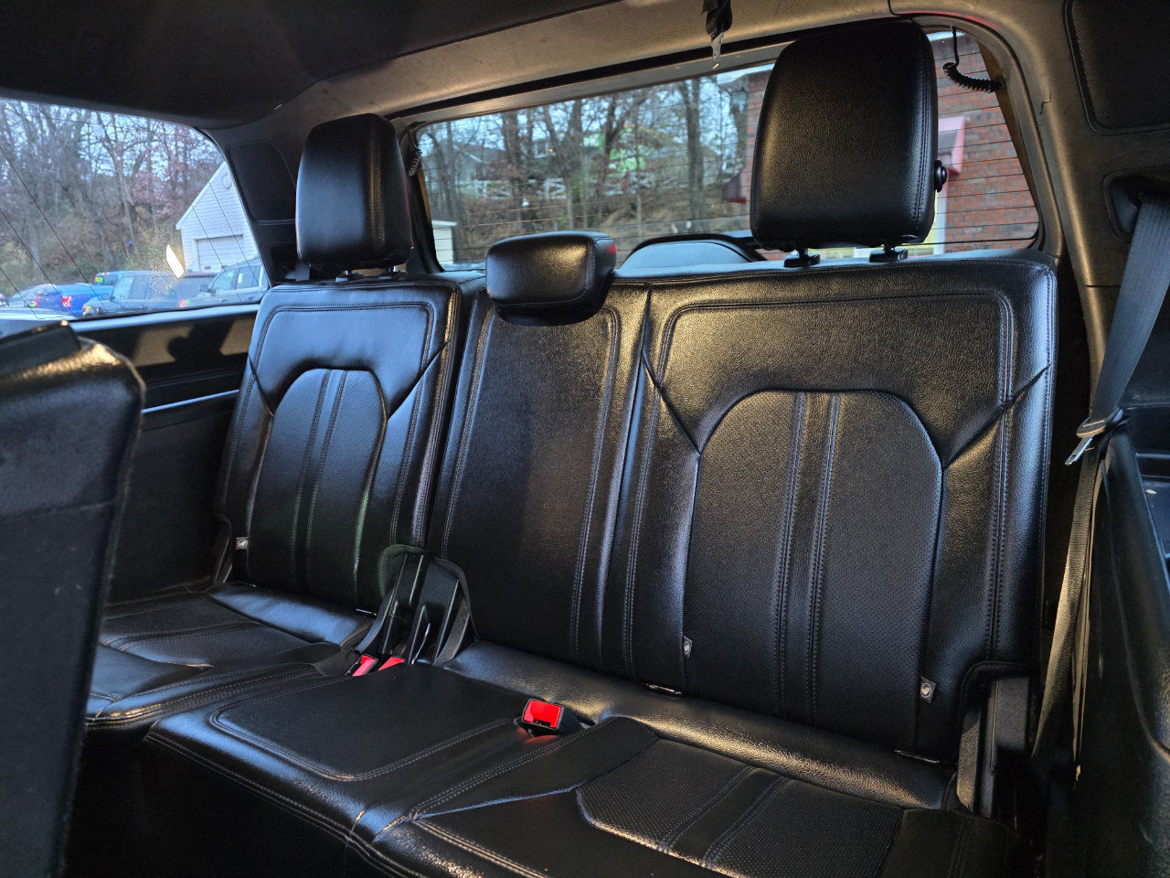 Used 2018 Ford Expedition Limited image 12