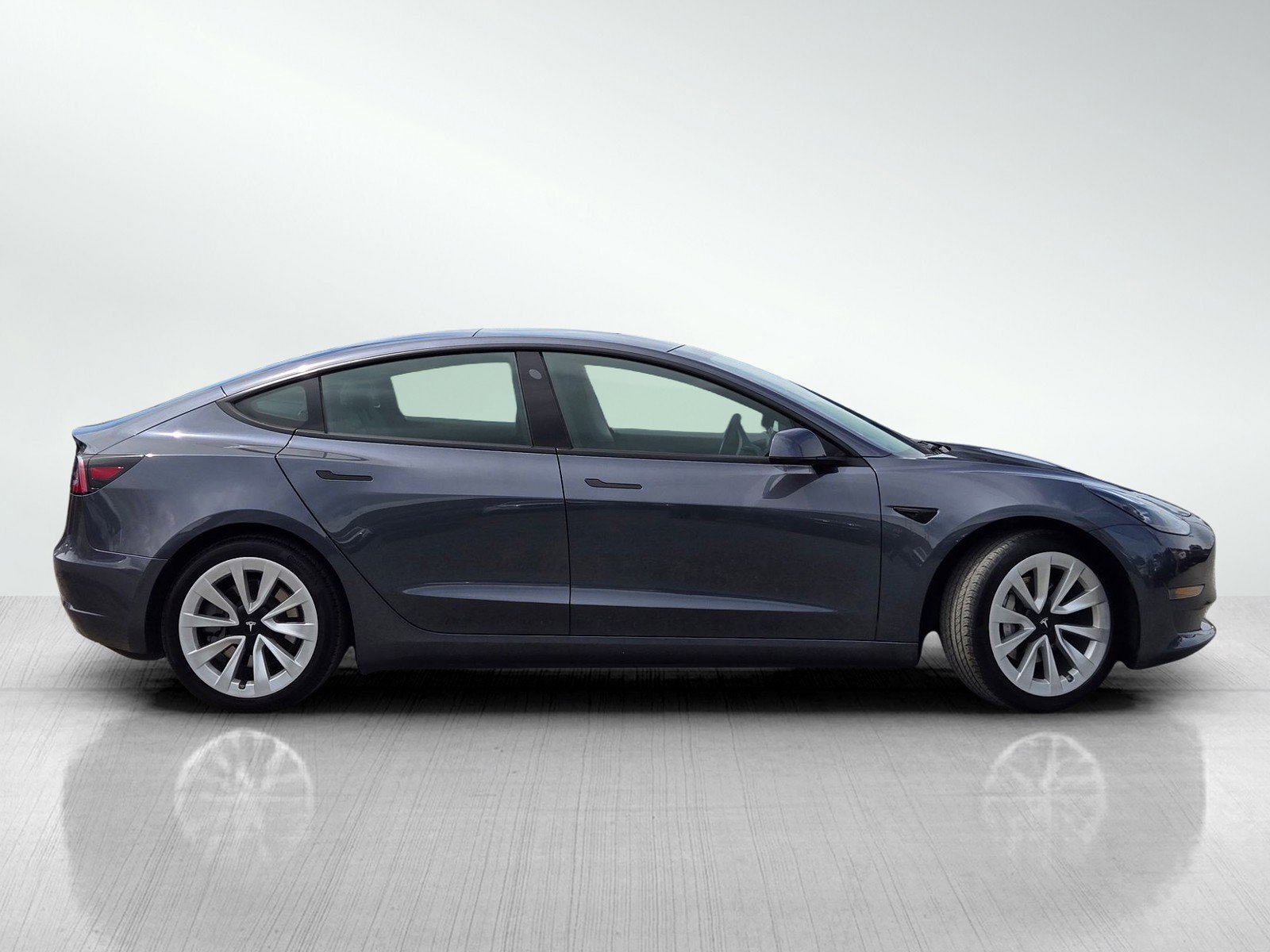 Used 2021 Tesla Model 3 Standard Range Plus RWD image 3
