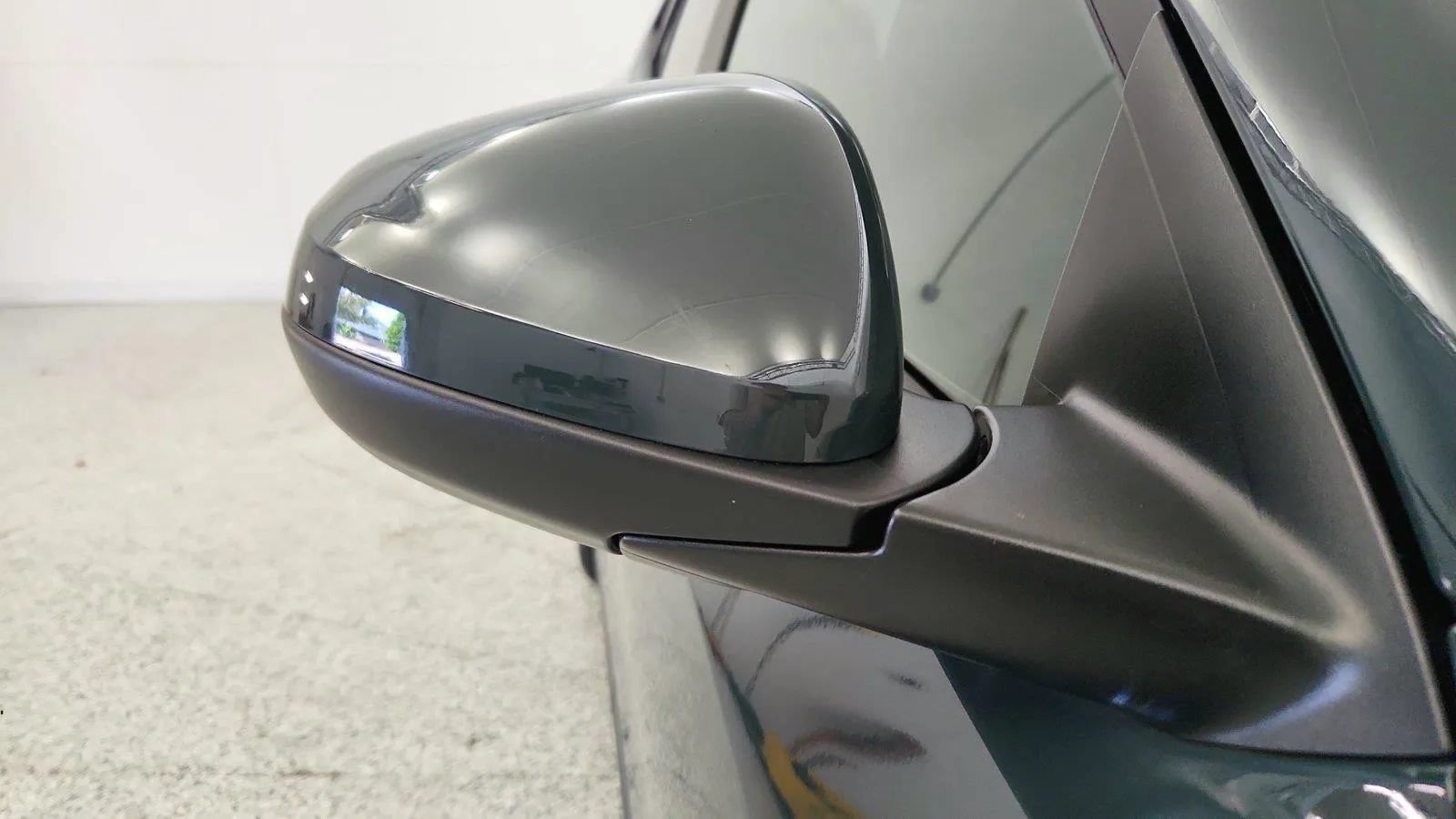 Used 2025 Chevrolet Trax LT w/ Driver Confidence Package FWD image 35