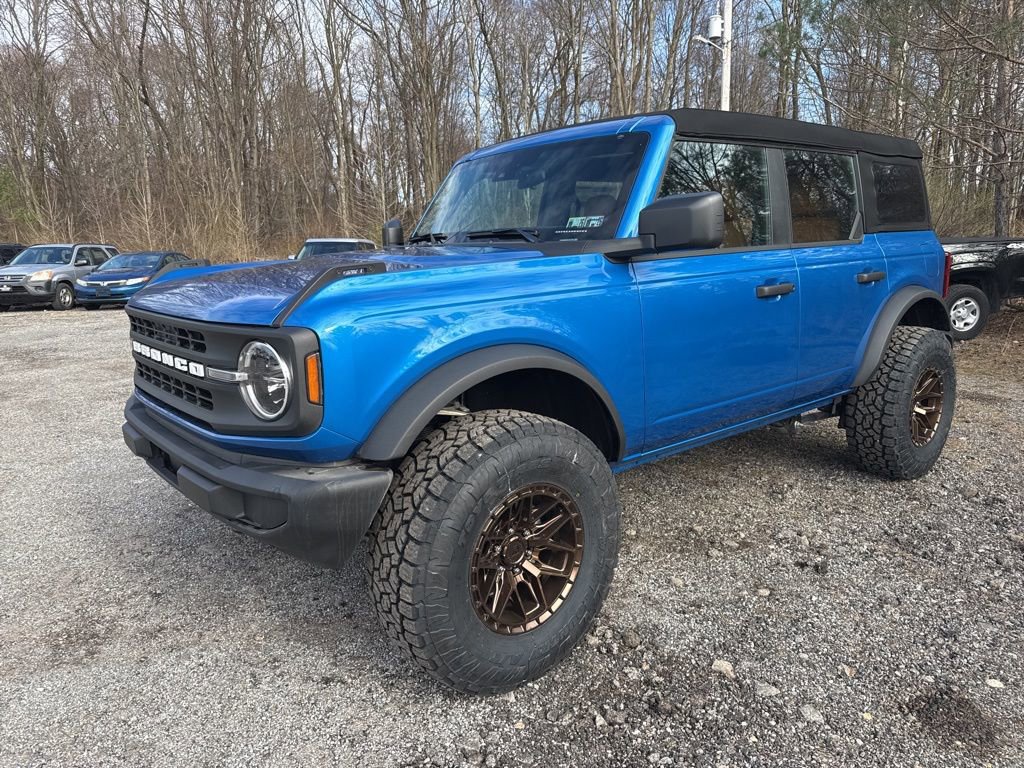 New 2025 Ford Bronco 4-Door image 5
