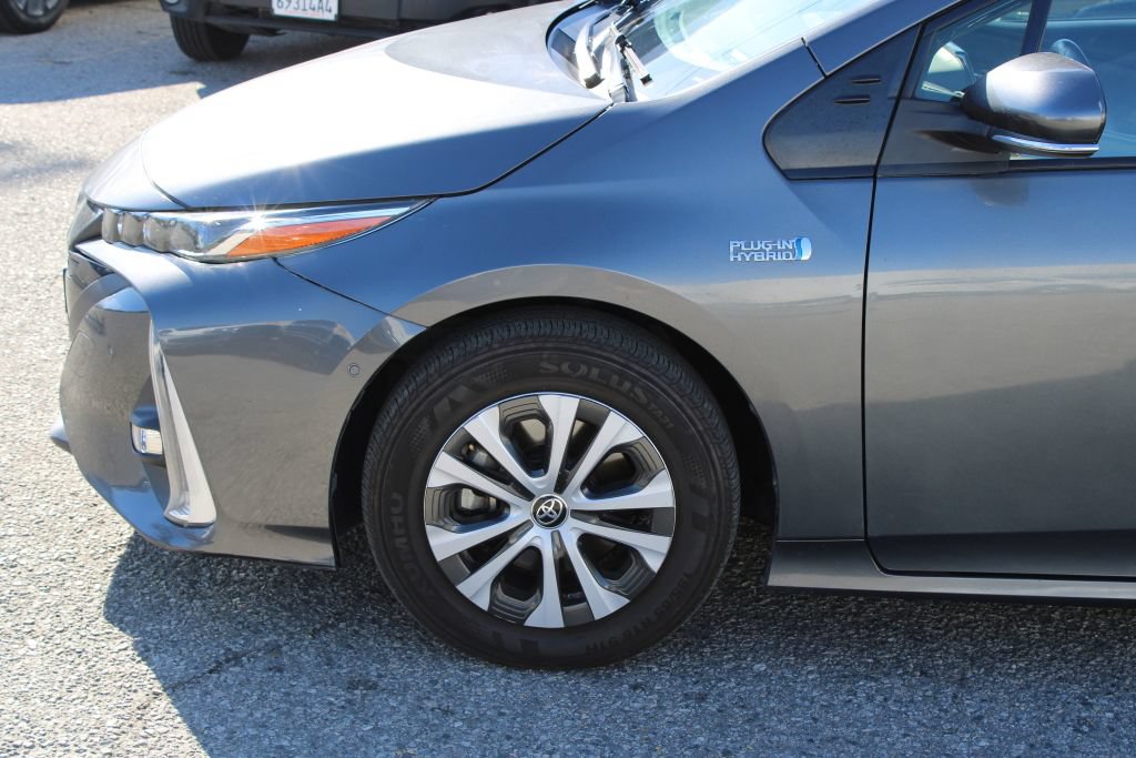 Used 2022 Toyota Prius Prime Limited FWD image 7
