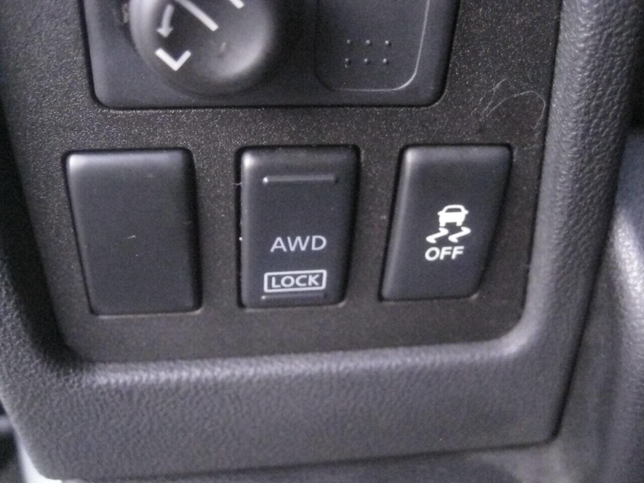 Used 2013 Nissan Rogue S w/ Special Edition Pkg image 27