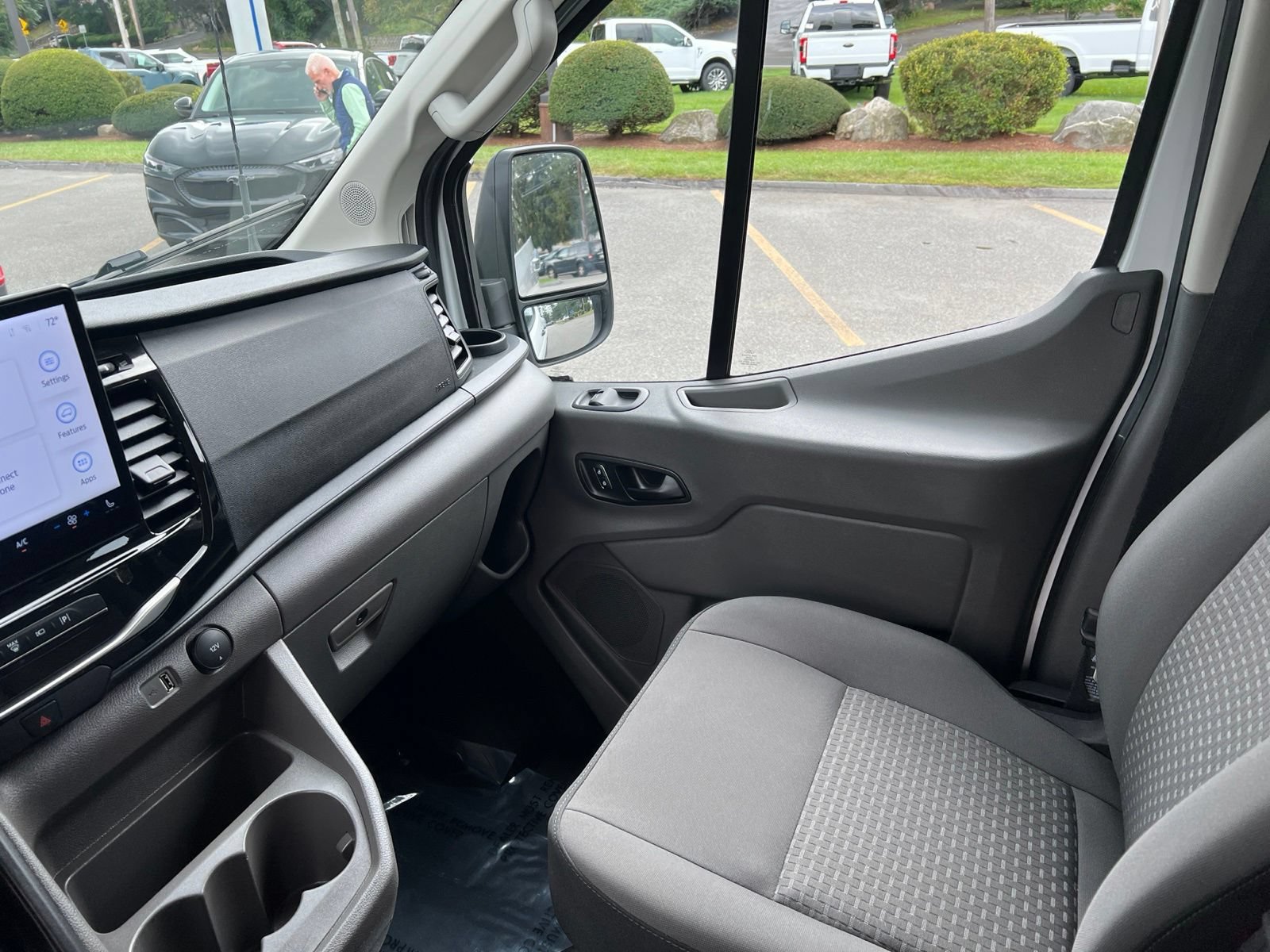 Used 2026 Ford Transit 350 XLT RWD image 31