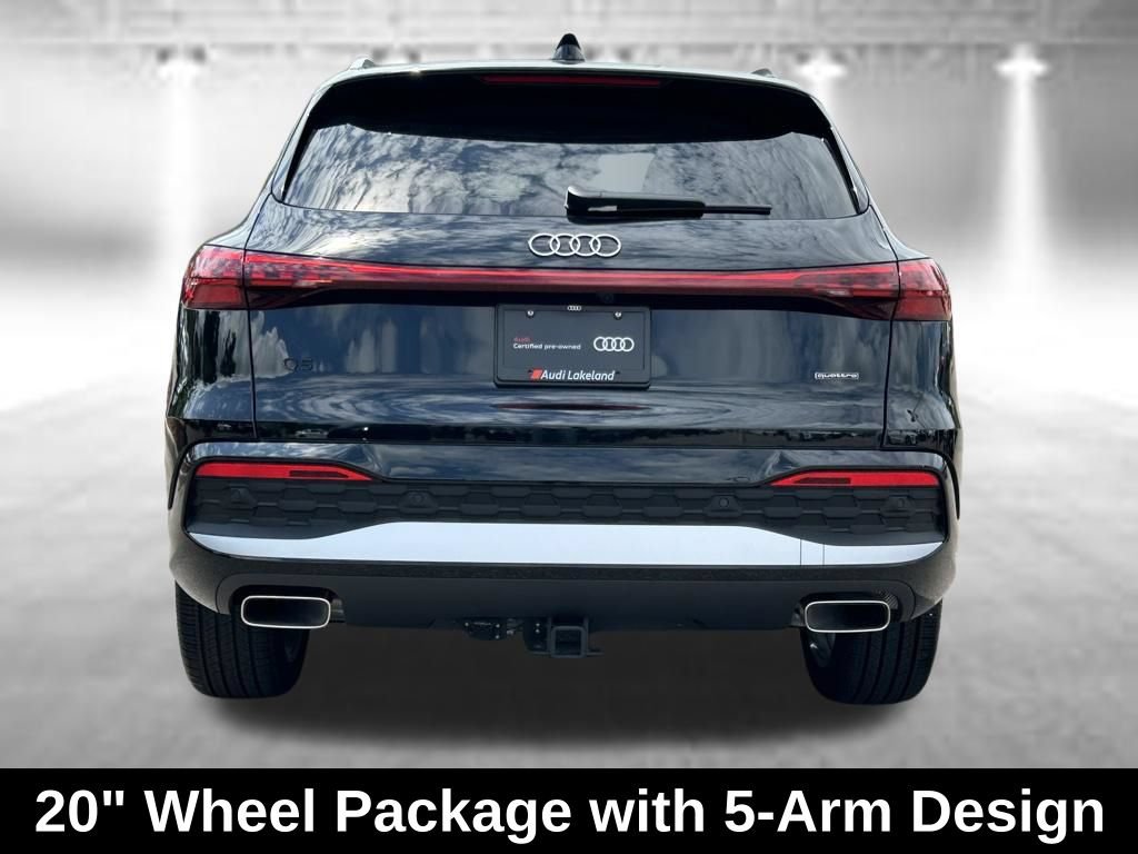 Certified 2025 Audi Q5 Premium AWD/4WD image 4