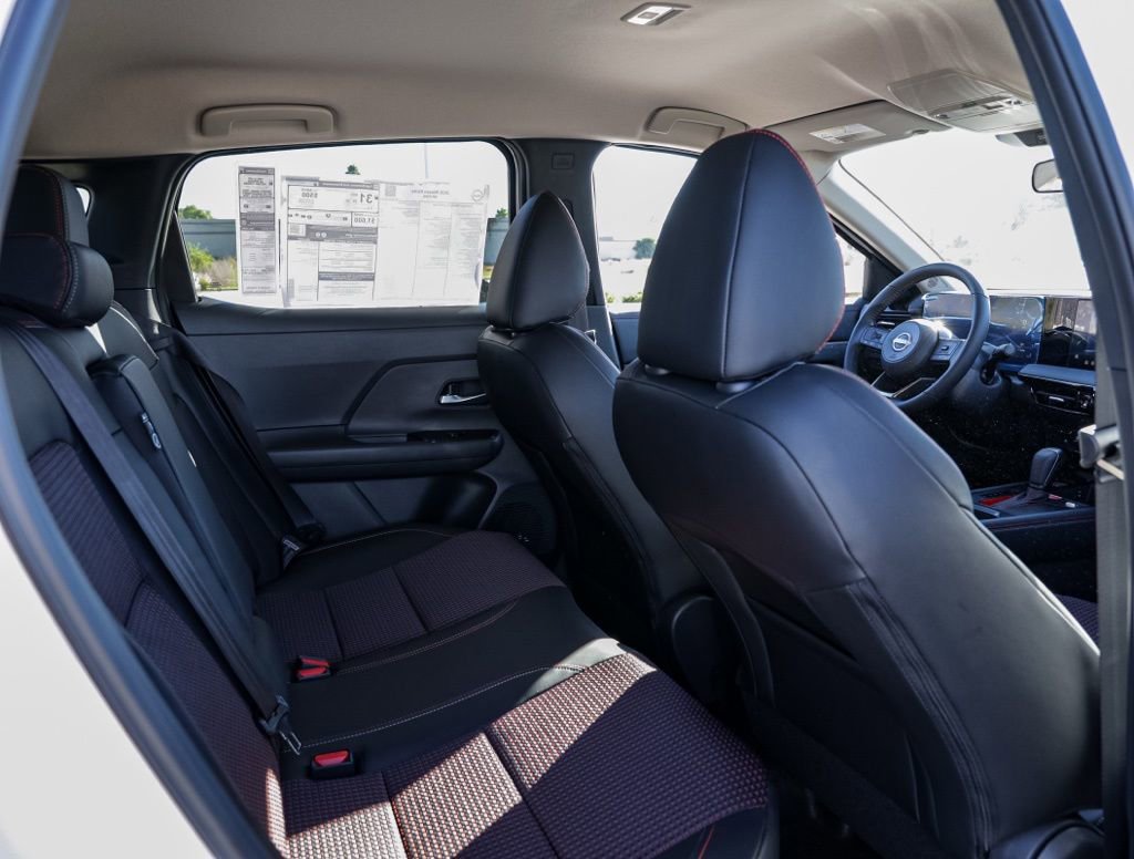 New 2026 Nissan Kicks SR image 21