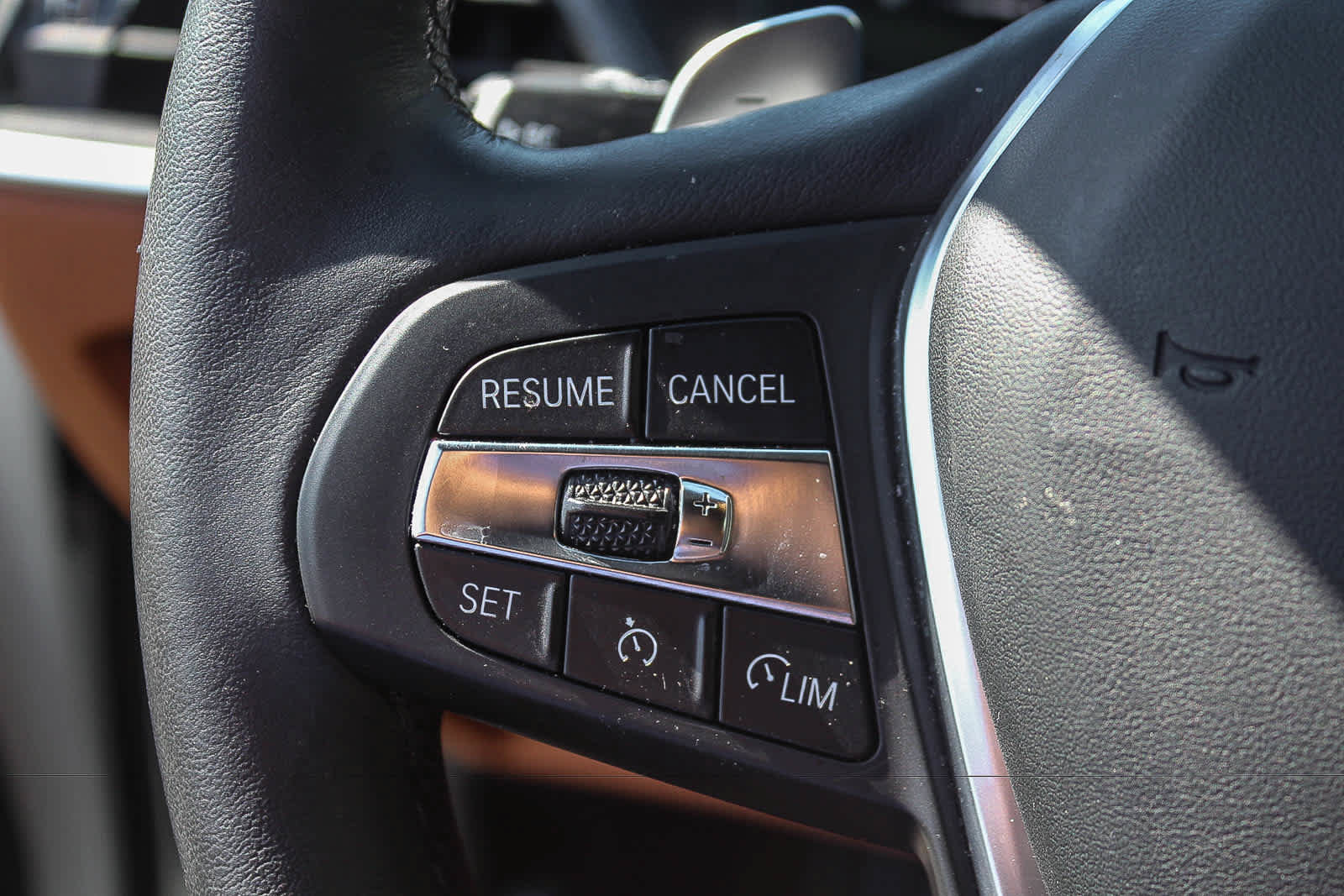 Used 2023 BMW 330i Sedan w/ Premium Package RWD image 22