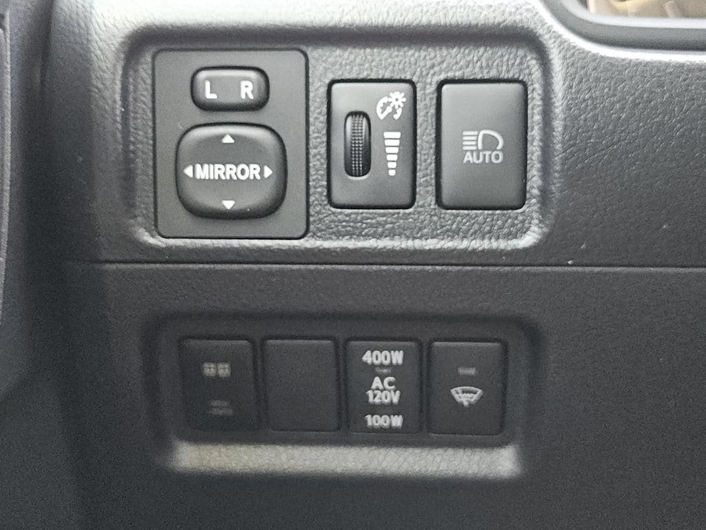 Used 2023 Toyota 4Runner SR5 AWD/4WD image 18