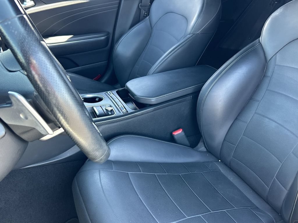 Used 2022 Kia Stinger GT2 w/ Scorpion Package RWD image 16