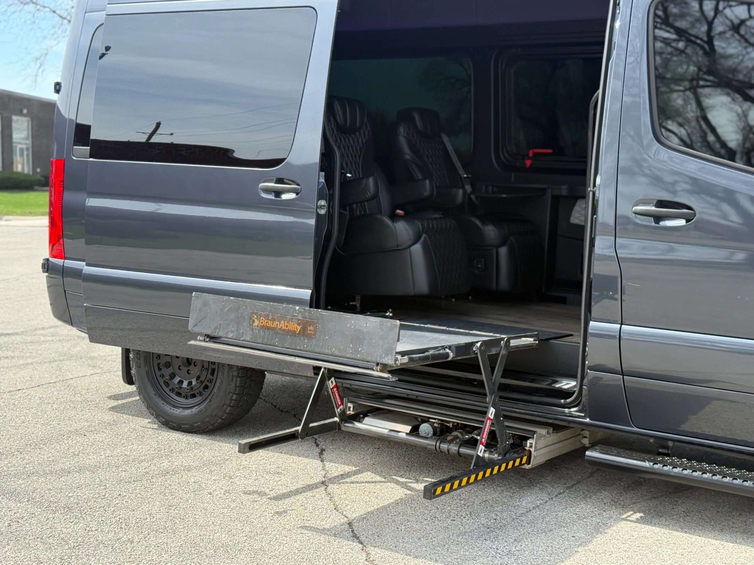 Used 2022 Mercedes-Benz Sprinter 2500 image 10