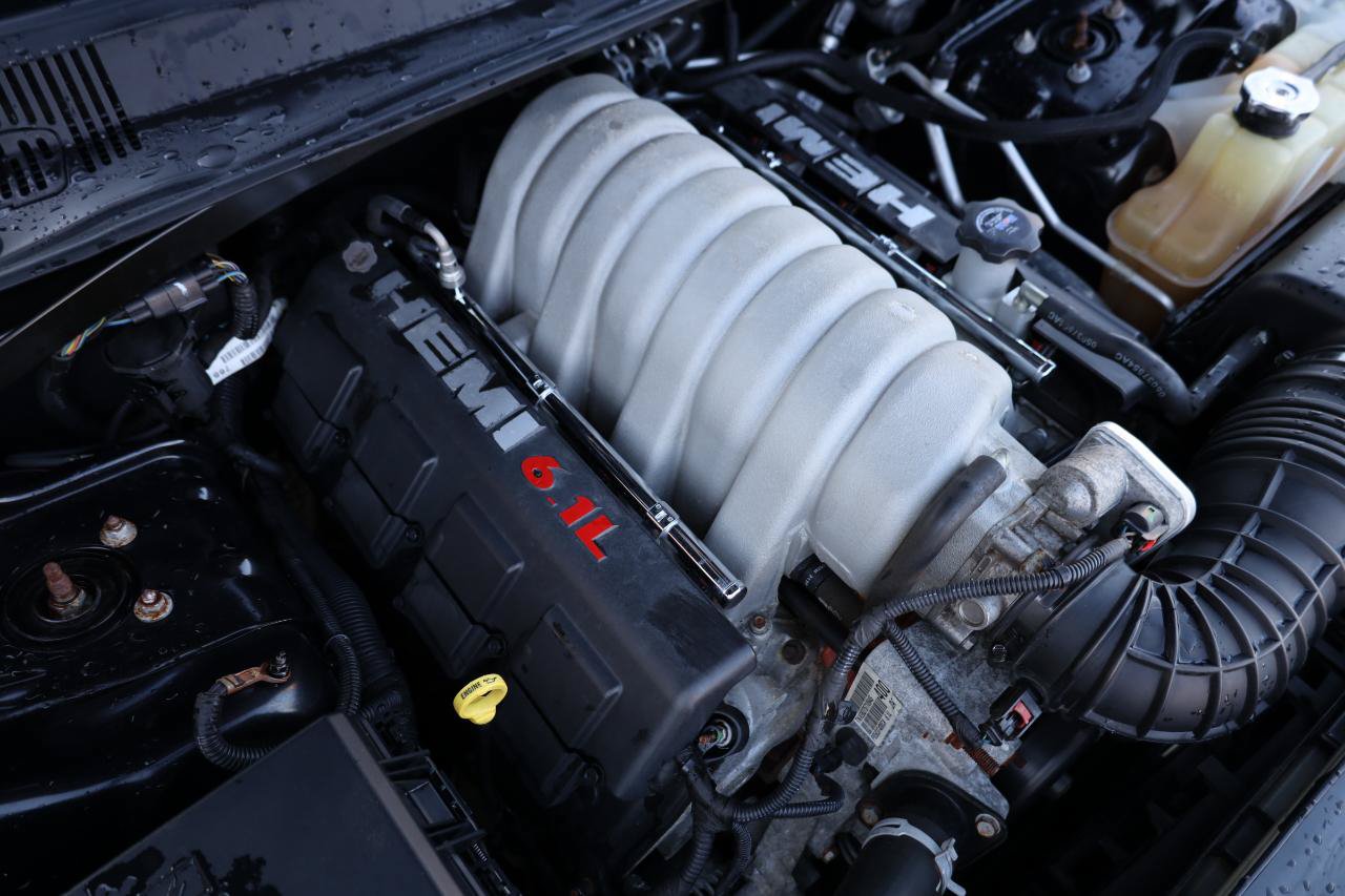 Used 2008 Dodge Charger SRT8 w/ SRT Option Group III RWD image 15