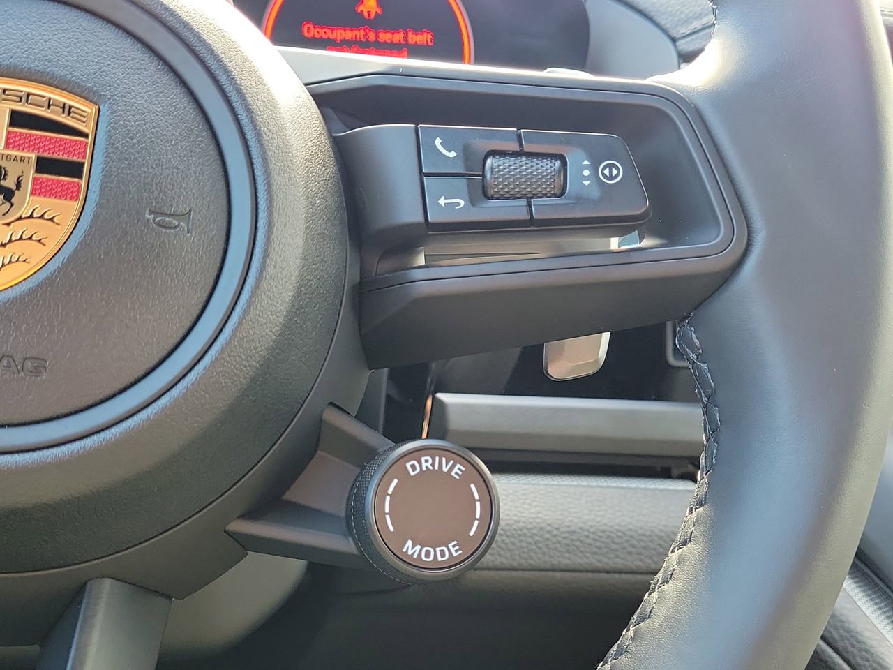 Used 2026 Porsche Panamera 4 image 31