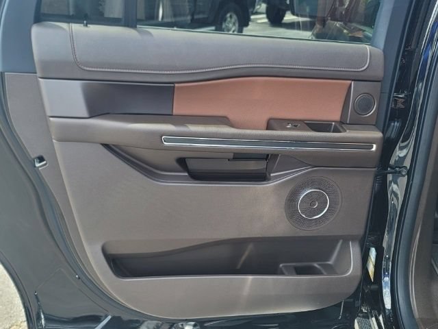Certified 2024 Ford Expedition Max King Ranch AWD/4WD image 16