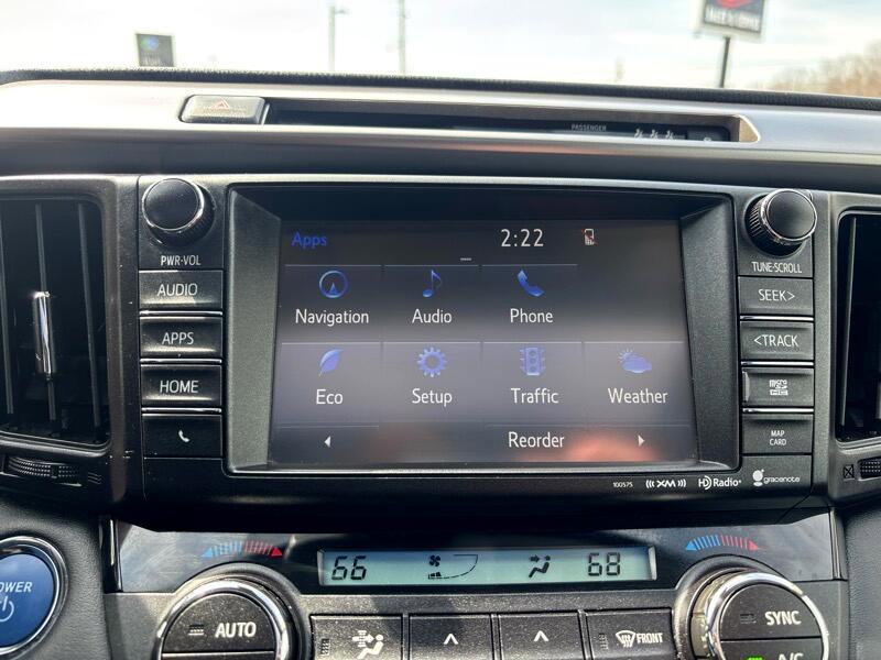 Used 2017 Toyota RAV4 Limited image 22