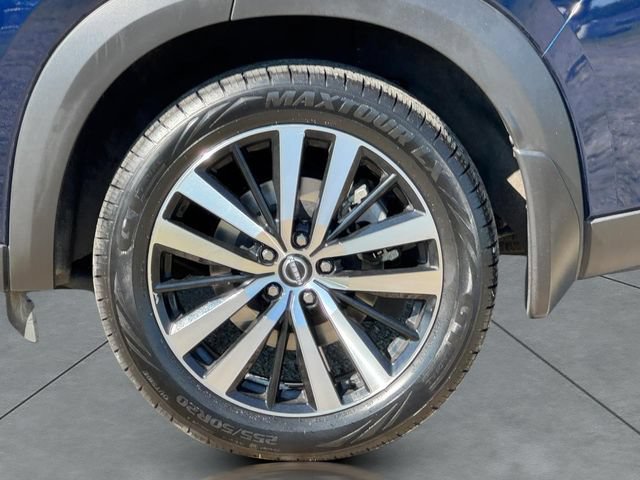 Certified 2024 Nissan Pathfinder Platinum AWD/4WD image 9