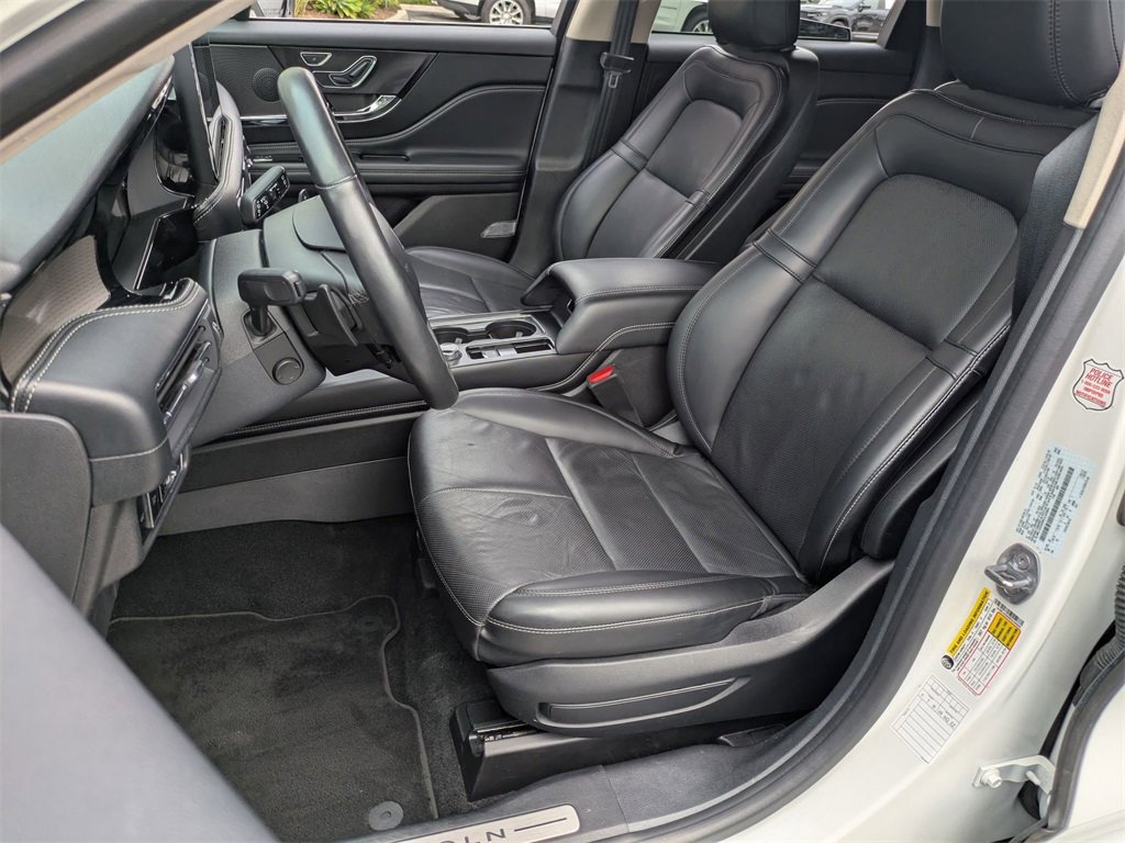 Used 2024 Lincoln Corsair Reserve w/ Equipment Group 201A image 14