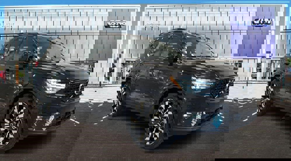 New 2026 Volvo XC40 B5 Ultra w/ Protection Package Premier image 1