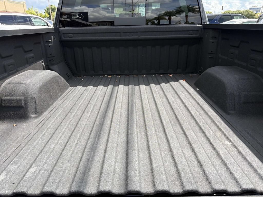 Used 2024 Chevrolet Silverado 1500 RST w/ Convenience Package II AWD/4WD image 8