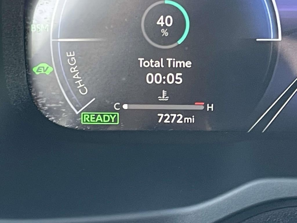 Used 2025 Toyota RAV4 Limited w/ Advanced Technology Package image 39