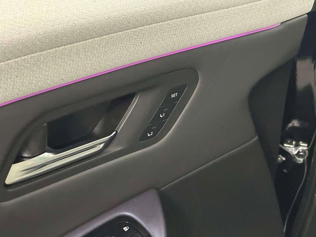 New 2026 Nissan Leaf Platinum+ w/ Floor Mat Package (Platinum+) image 18