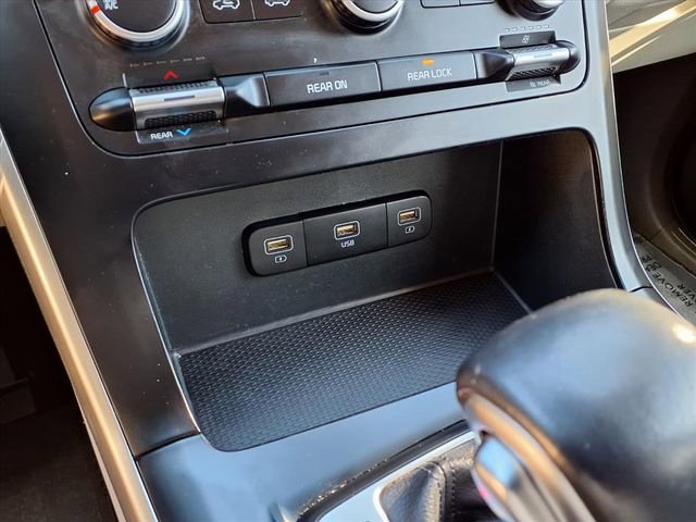 Used 2023 Kia Carnival LX image 21