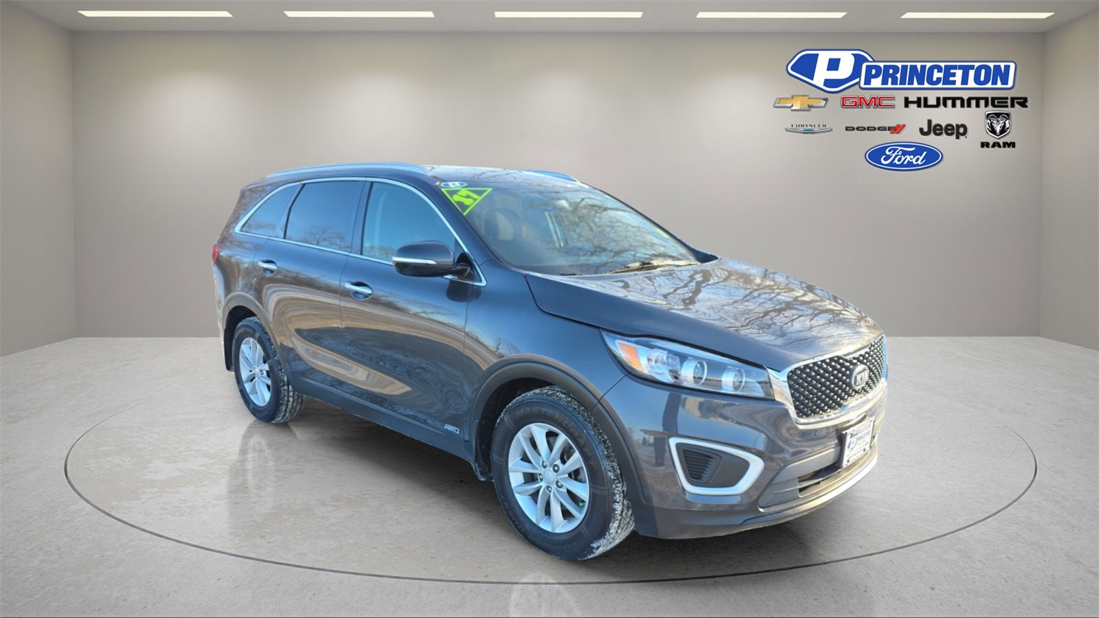 Used 2017 Kia Sorento LX w/ LX Convenience Package image 1