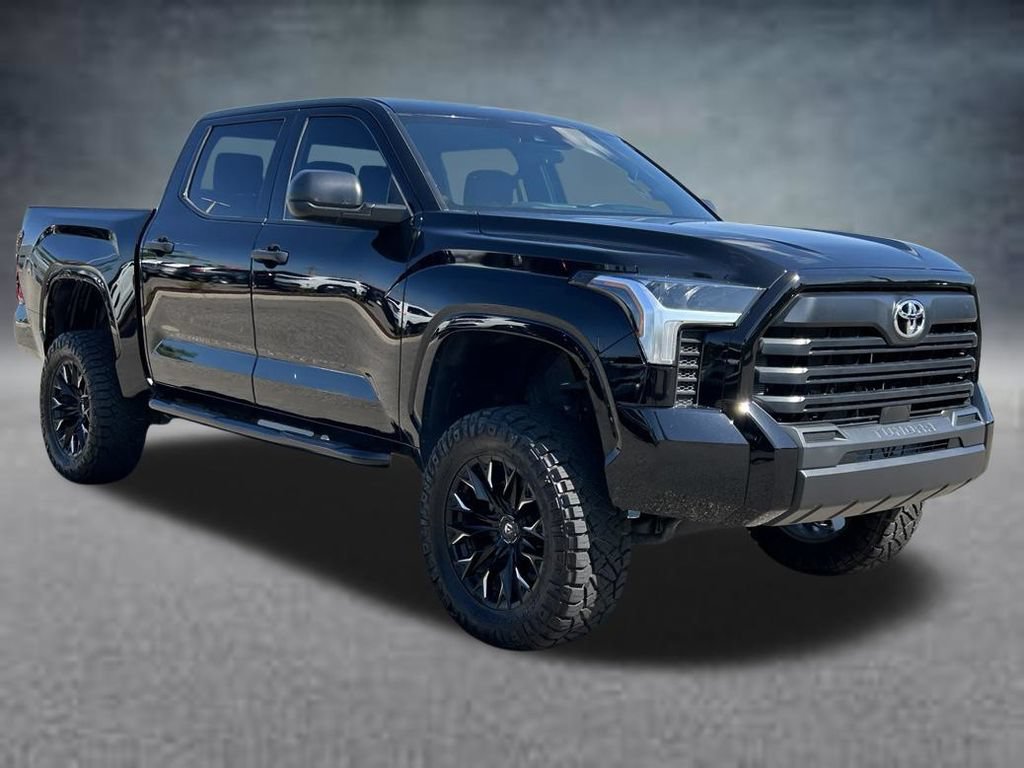 Used 2025 Toyota Tundra SR w/ SR Tow Package AWD/4WD image 7