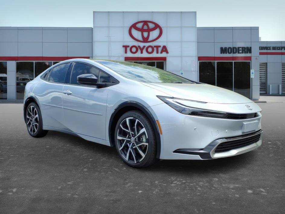 Used 2026 Toyota Prius Plug-In Hybrid FWD image 8