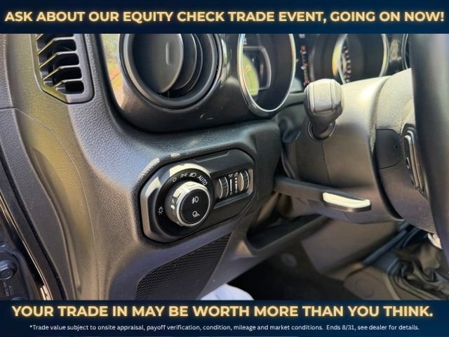 Used 2022 Jeep Gladiator Sport AWD/4WD image 16