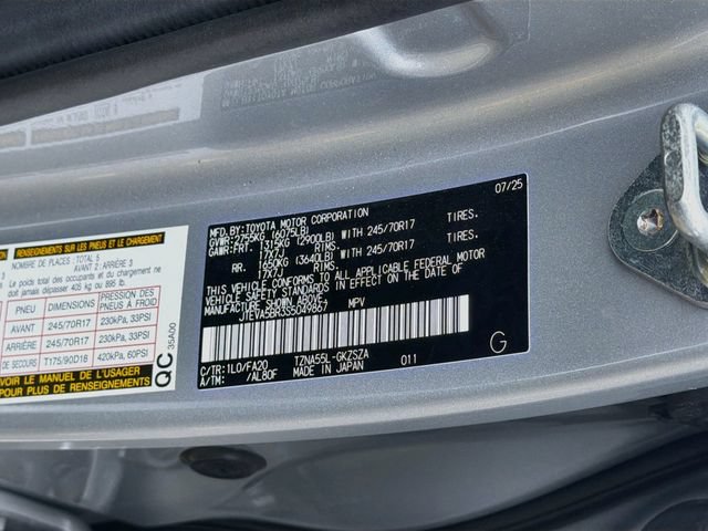 Used 2025 Toyota 4Runner SR5 AWD/4WD image 32