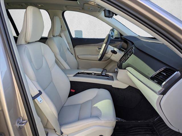 Certified 2025 Volvo XC90 B6 Plus w/ Protection Package Premier image 24