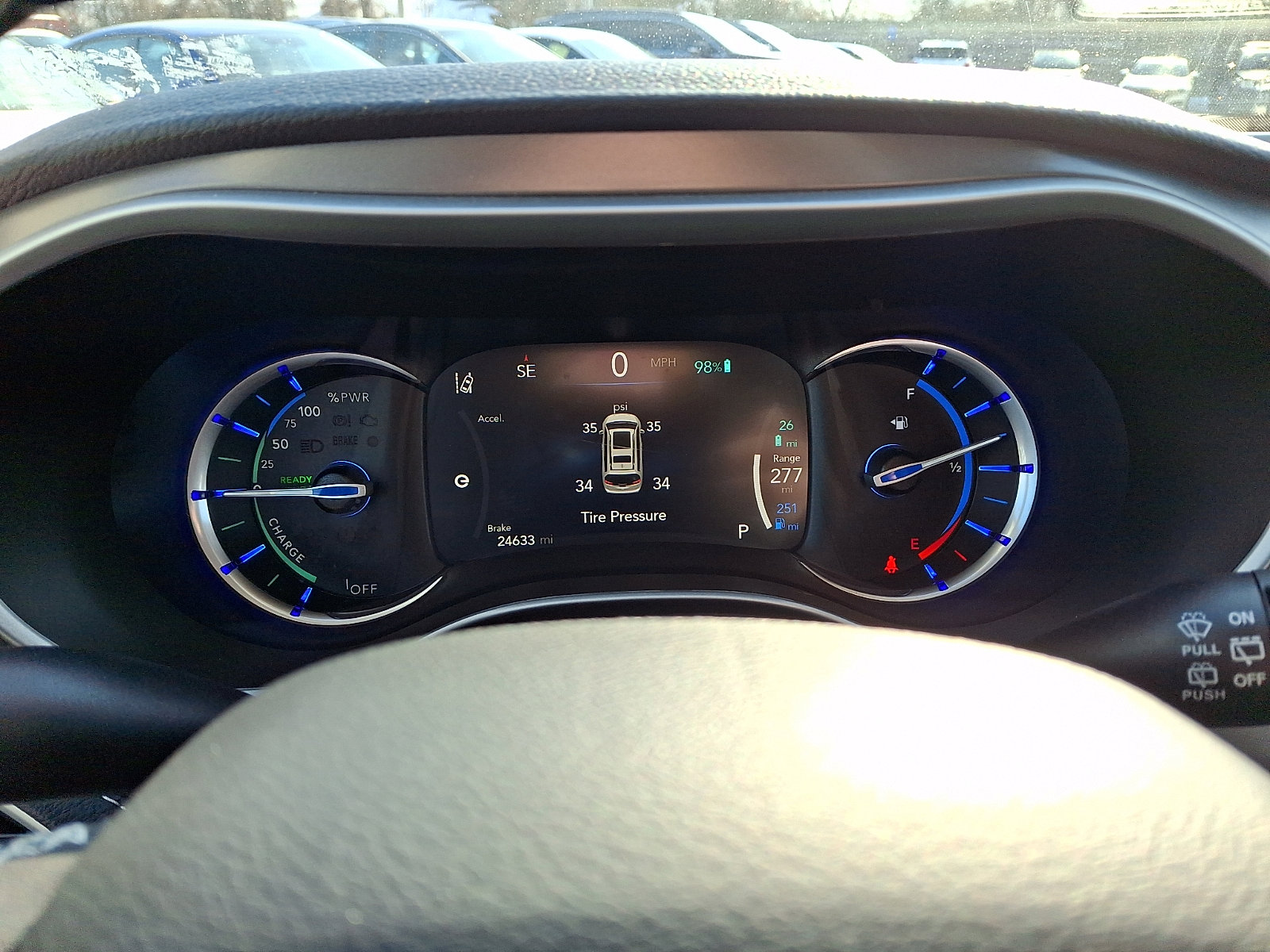 Used 2023 Chrysler Pacifica Touring-L image 20