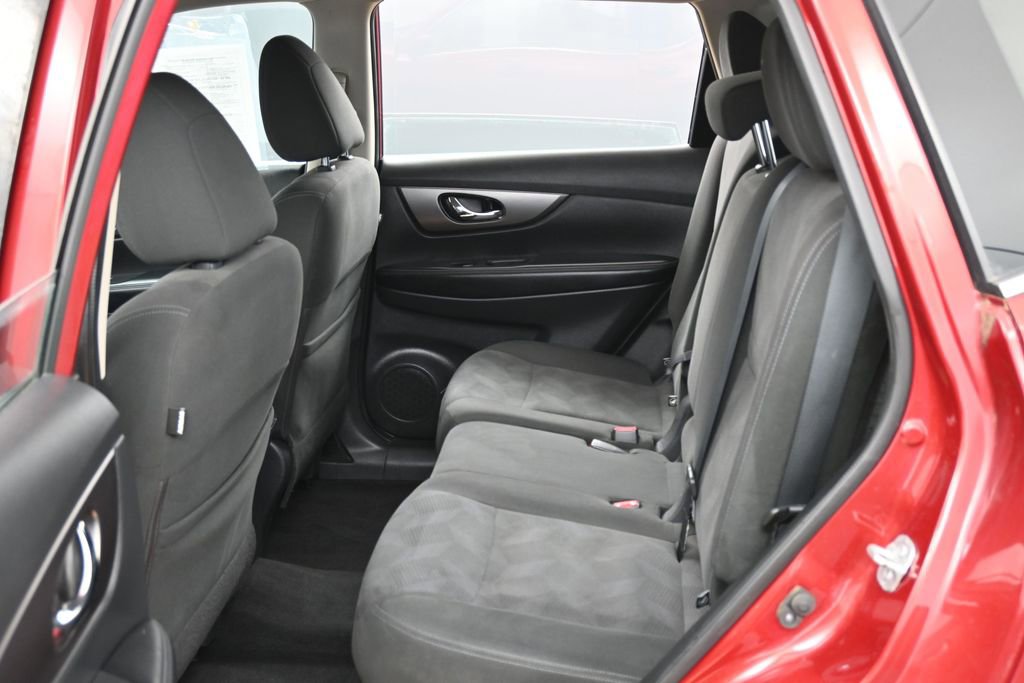 Used 2016 Nissan Rogue S AWD/4WD image 26