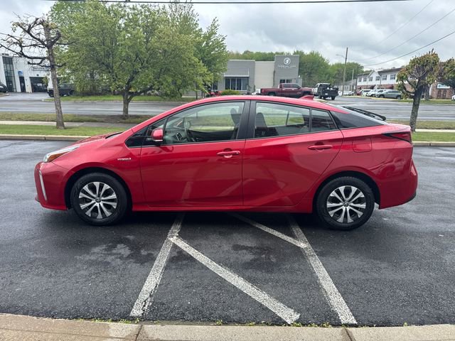 Used 2020 Toyota Prius XLE w/ Advanced Technology Package AWD/4WD image 6