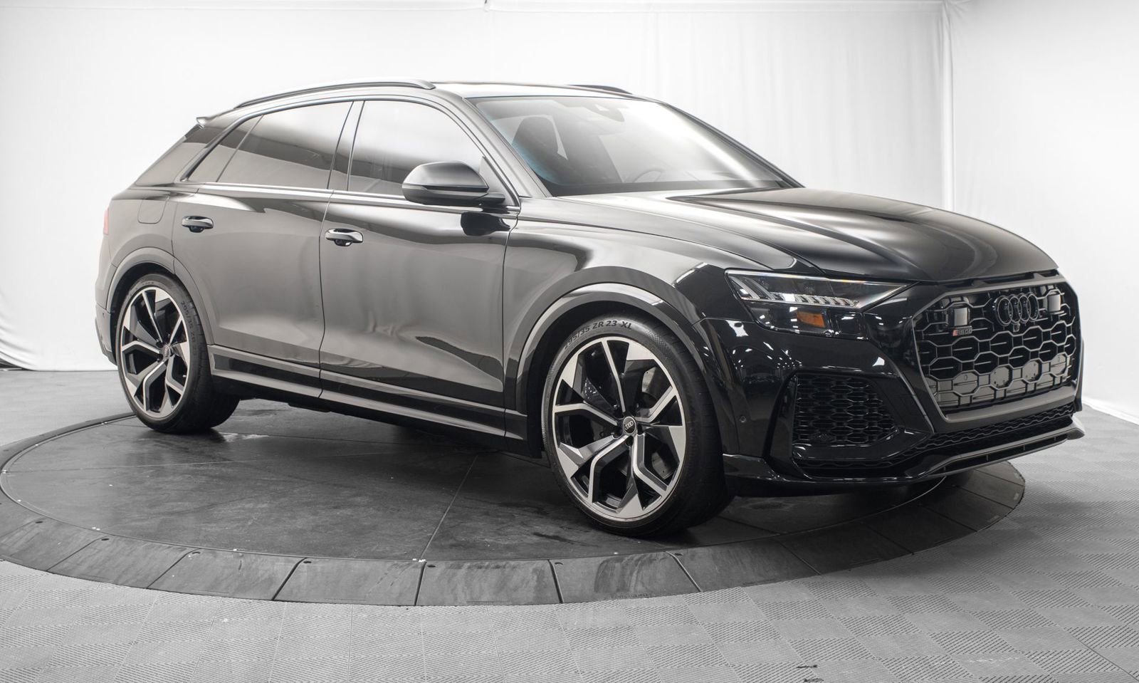Used 2024 Audi RS Q8 AWD/4WD image 9