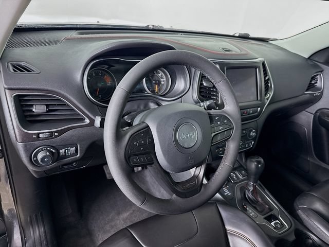 Used 2022 Jeep Cherokee Trailhawk AWD/4WD image 7