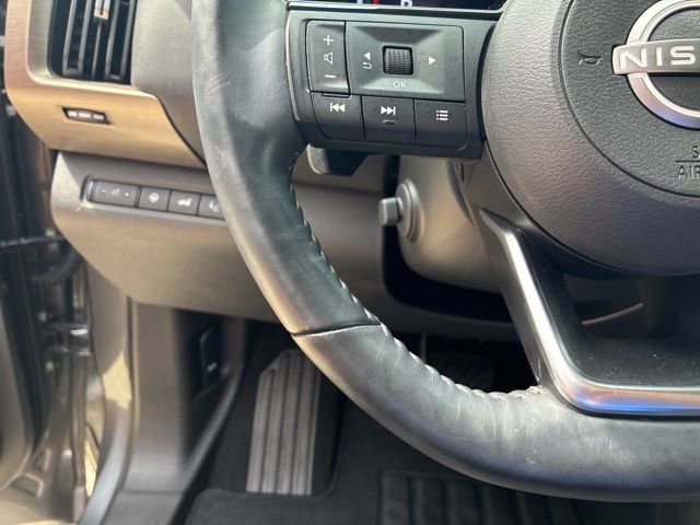 Used 2024 Nissan Pathfinder Platinum FWD image 22