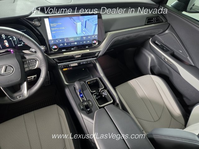 New 2026 Lexus TX 500h AWD image 10