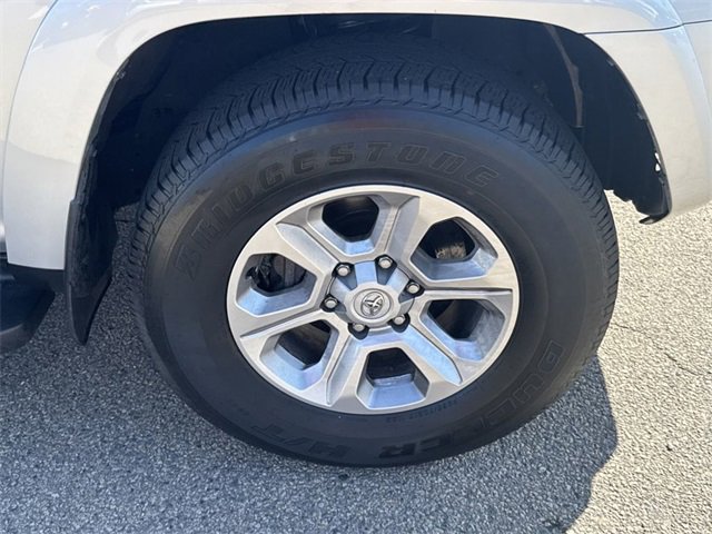 Used 2022 Toyota 4Runner SR5 Premium image 32