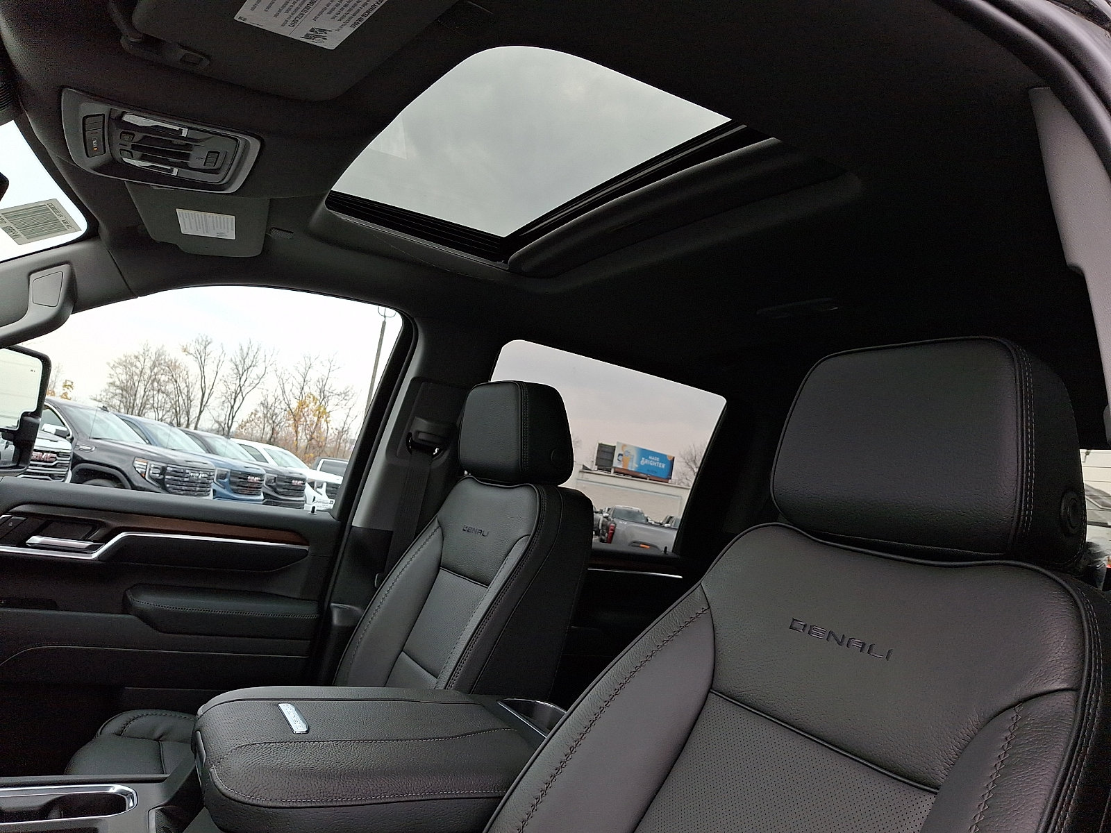 New 2026 GMC Sierra 2500 Denali w/ Denali Reserve Package image 16