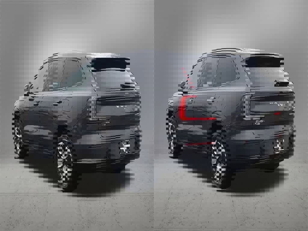 New 2025 Volvo EX90 Plus image 4