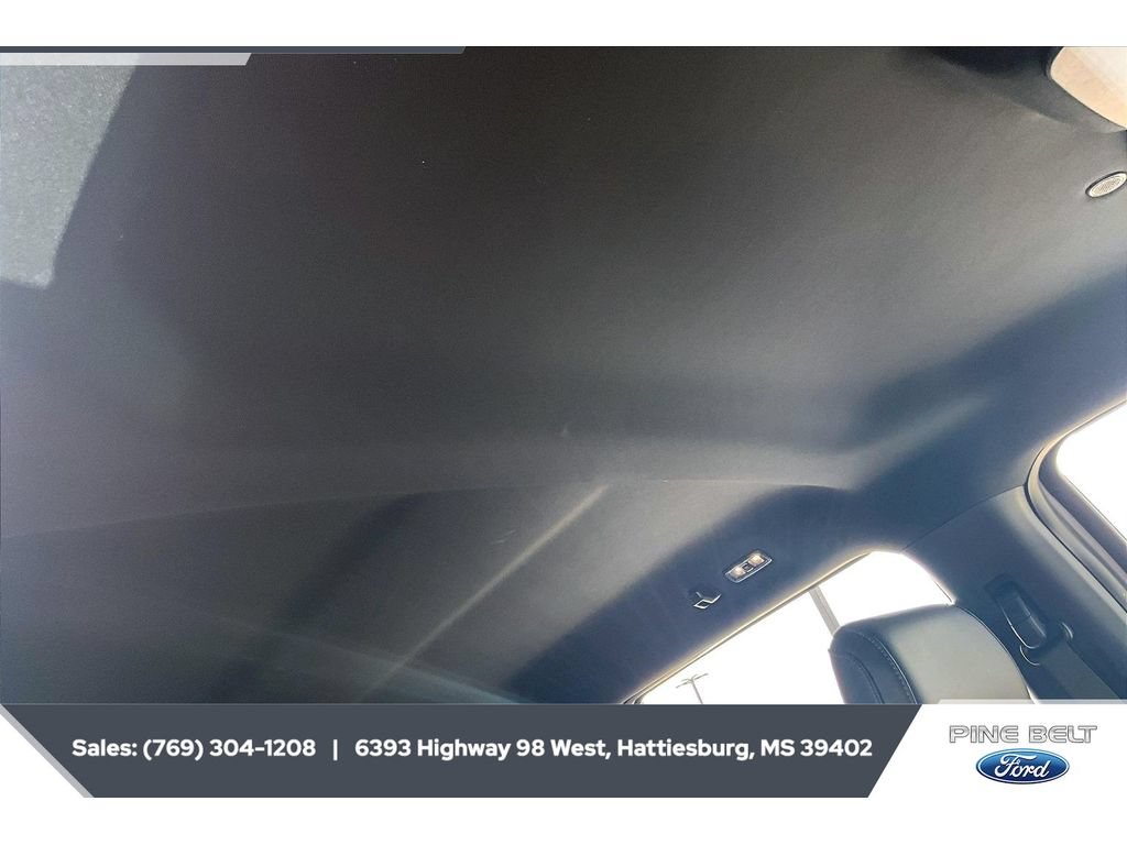 Used 2025 Ford F150 Lariat w/ Equipment Group 501A Mid AWD/4WD image 17