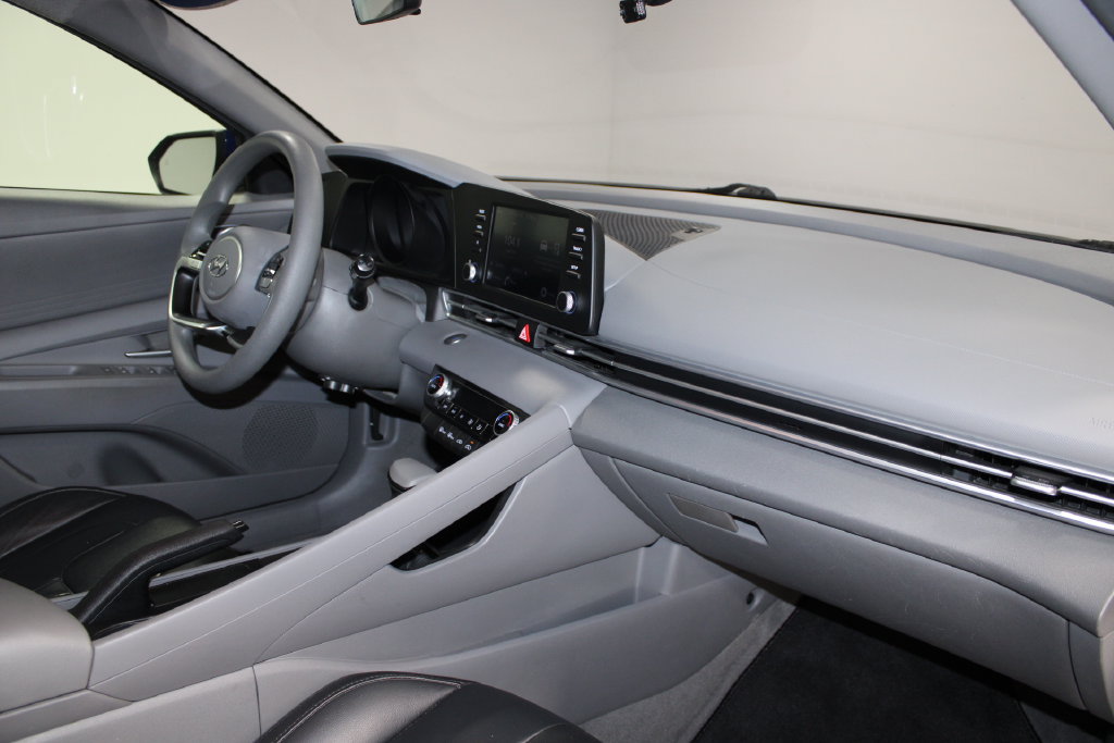 Used 2023 Hyundai Elantra SEL FWD image 26