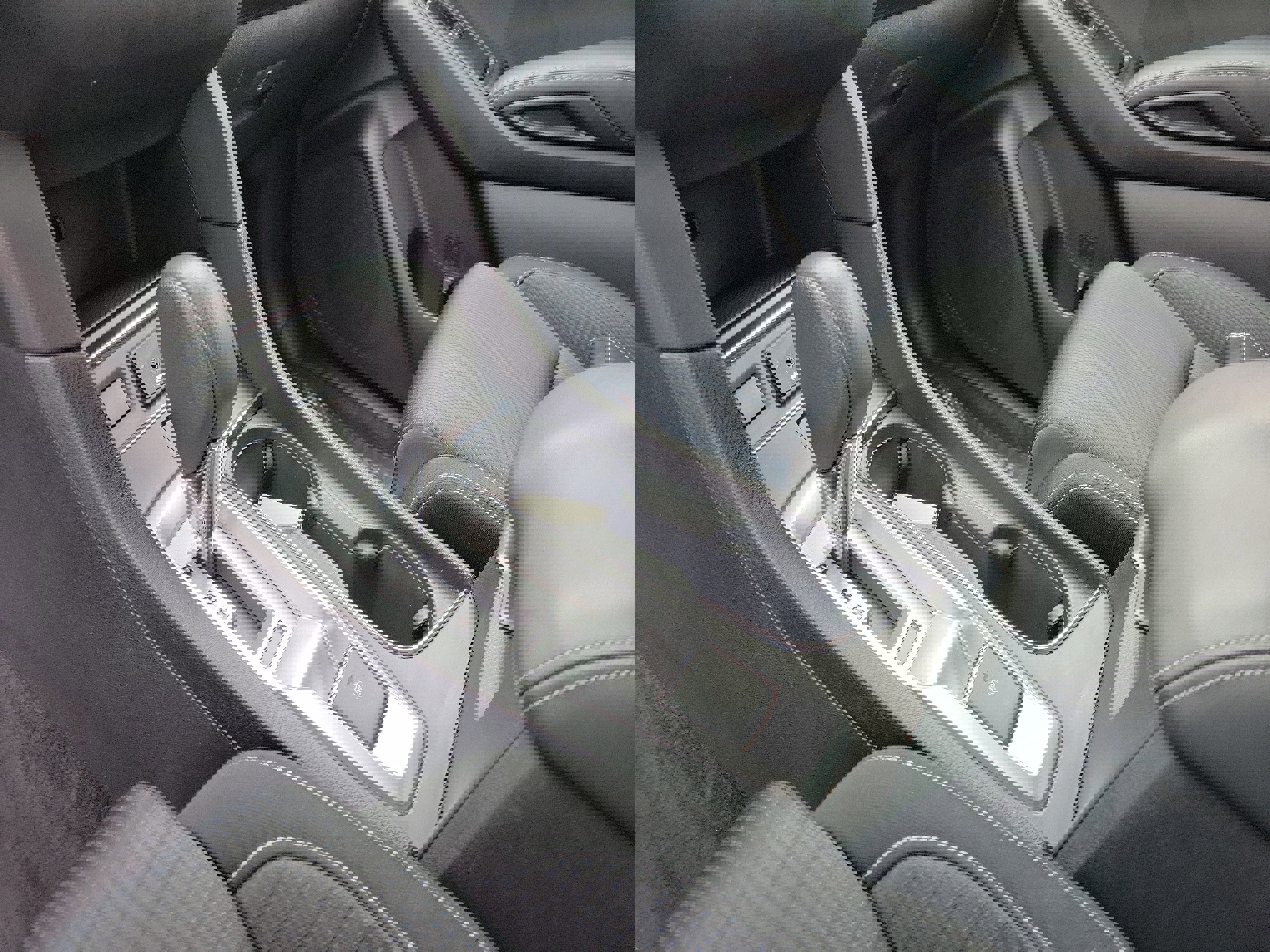 Used 2024 Subaru Ascent Premium w/ Convenience Package AWD/4WD image 29