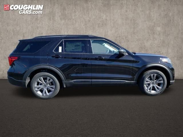 New 2026 Ford Explorer Active w/ Active Comfort Package image 11