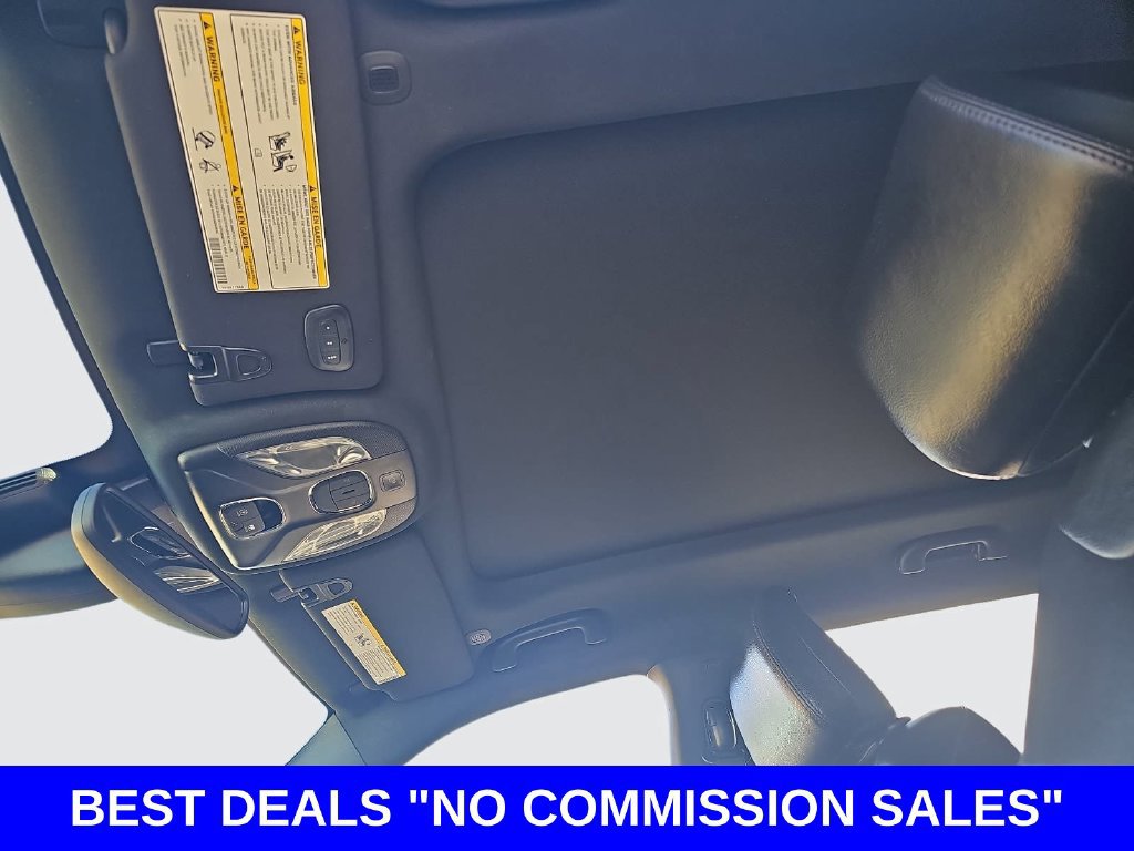 Used 2023 Jeep Compass Latitude w/ Sun and Sound Group AWD/4WD image 28