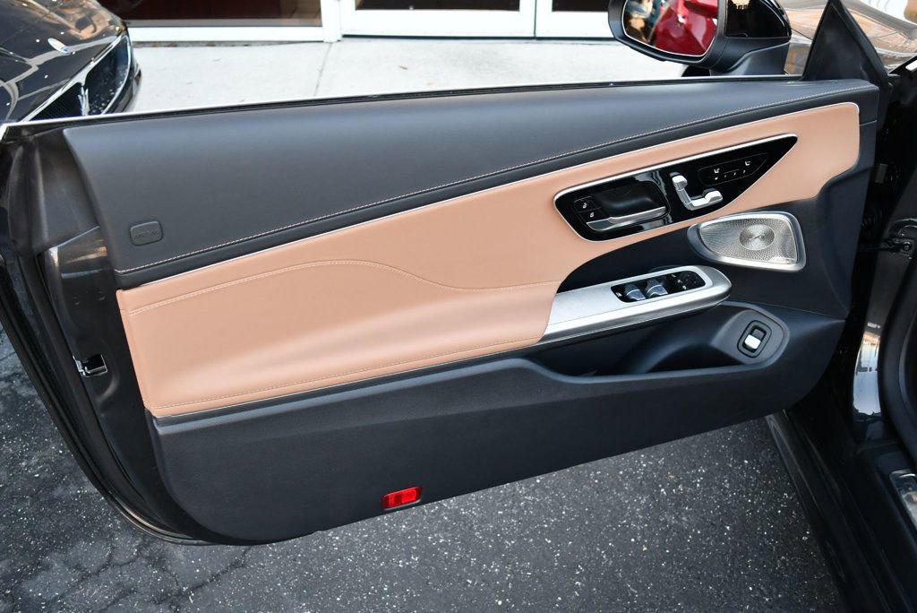 Used 2024 Mercedes-Benz CLE 450 4MATIC Cabriolet image 51