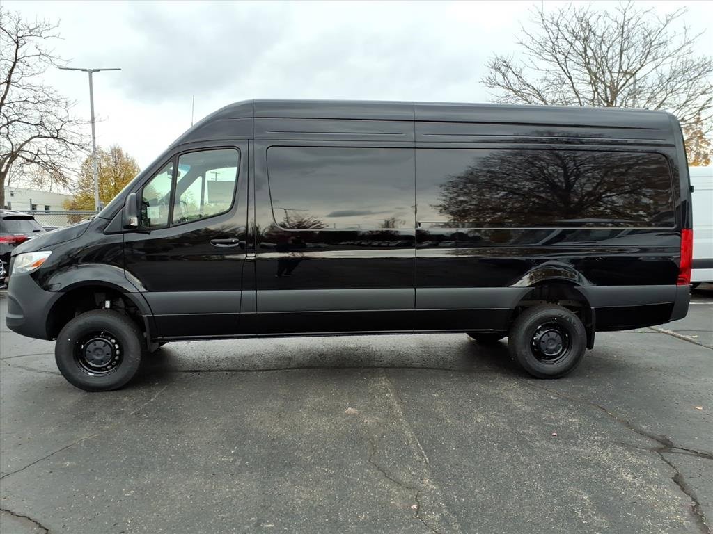 New 2025 Mercedes-Benz Sprinter 2500 image 2